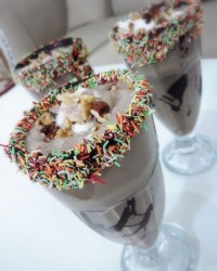 میلک شیک شکلاتی