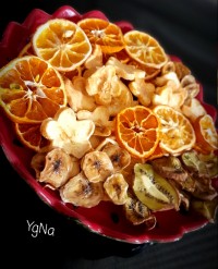 میوه خشک شب یلدامون