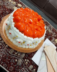 کیک پرتقالی با تزیین کرم پرتقالی