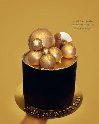 کیک خامه ای کیک تولد