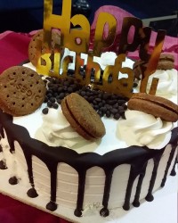 کیک تولد برادر شوهر بیرونی