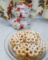 شیرینی پنجره ای