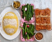 خورشت مرغ و آلو