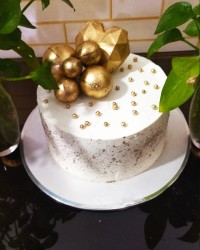 کیک تولدهمسرم، لطفاورق بزنید