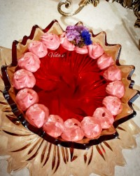 ژله توتفرنگی