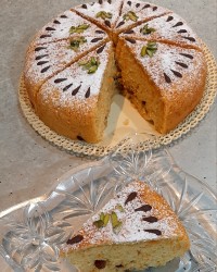 کیک هویج وکشمش