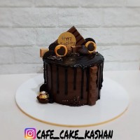 کیک خامه ای شکلاتی