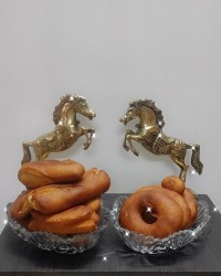 دونات پیراشکی کرم دار