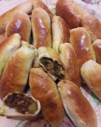 پیراشکی گوشت و سبزیجات