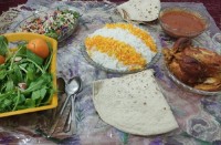 ناهارروزجمعه مرغ شکم پر وپلوزعفرانی