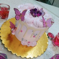 مینی کیک با فیلینگ موز و گردو