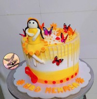 کیک دخترونه عروسکی به وزن ۳/۲۰۰با فیلینگ مخصوص