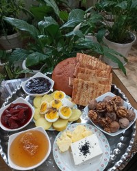 سینی صبحانه برای دختر گلم