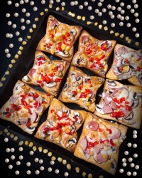 پیتزا با نون تست