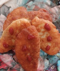 پیراشکی و پیتزا