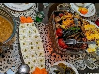 میز شام مهمانی