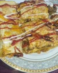 بورک گوشت و قارچ با خمیر یوفکا