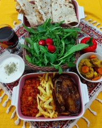 گوجه بادمجون