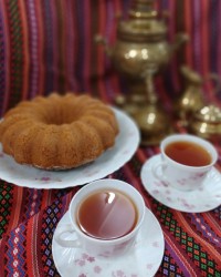 چای تازه دم و کیک زرافه ایی