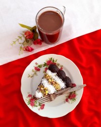 شیر کاکائو غلیظ خانگی کیک خیس شکلاتی