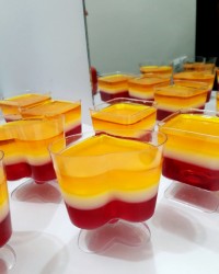 ژله رنگی رنگی