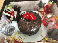 کیک شکلاتی با کاور گاناش شکلاتی