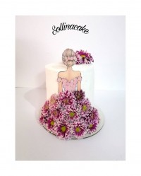 کیک خامه ای دخترونه