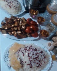 زرشک پلو و جوجه کباب زعفرانی