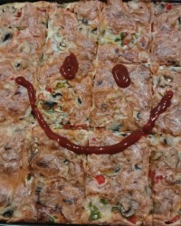 اینم یه پیتزا خانواده.... برای خانواده عزیزم