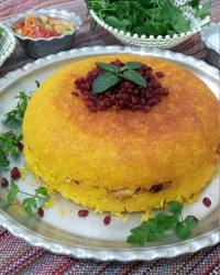 ته چین مرغ بابرنج محلی لطفاورق بزنیدعکسها متفاوته