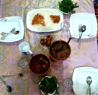 بفرمایید ناهار تقدیم به نگاه مهربان شما عزیزان