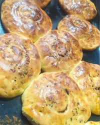 کلوچه فومن بازاری