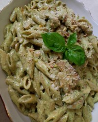 پاستا پنه با سس پستو