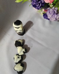 شکلات نارگیلی قالبی