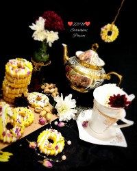 رینگ شکلات و پسته زعفرونی