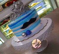 کیک پسرونه با فیلینگ مخصوص