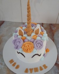 کیک تولد تک شاخ