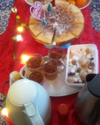 دورهمی دوستانه برای اعیاد شعبانیه