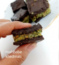 ساندویچ پسته