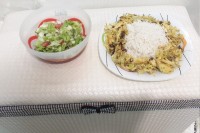 مرغ ریش شده و کشمش