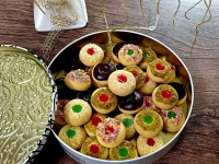 شیرینی دادلی (با ارد نخودچی)