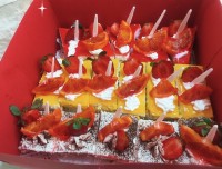 شیرینی تر میوه ای