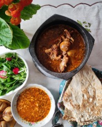 آبگوشت دیزی سنگی