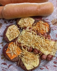 همبرگرو هاداگ پنیری داداش پز