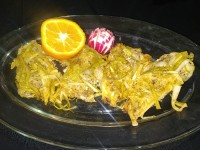 ماهی بریان با پیازچه و پرتقال