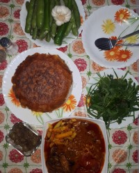 بفرمایید ؛ خورشت قیمه جاتون سبز