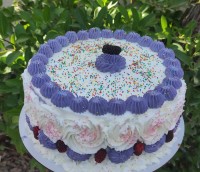 کیک شیفون با فیلینگ موز و گردو