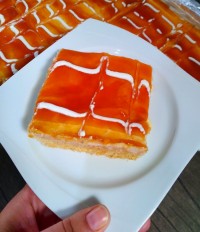 تریلیچه با سس کاراملی