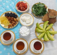 سفره ساده افطار..التماس دعا دوستان