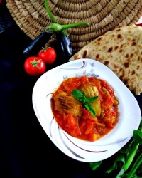 گوجه بادمجان